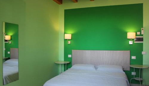 Large Single Room