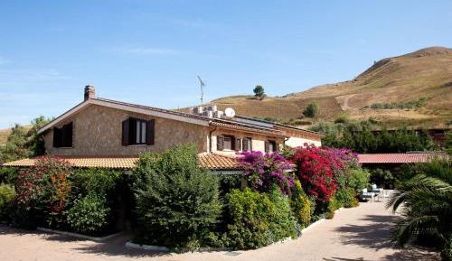 Three-Bedroom Vacation Home 