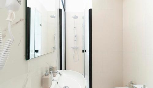 Superior Deluxe Double or Twin Room, N.23