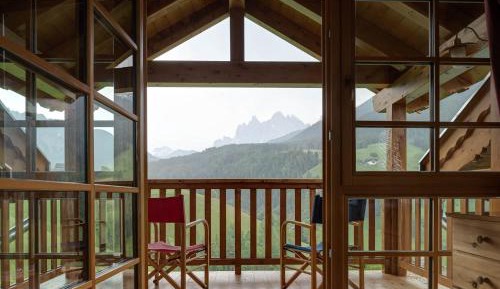 Studio with Mountain View
