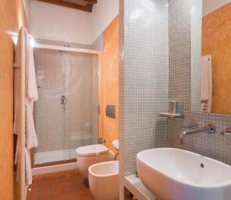Double Room (1 Adult)