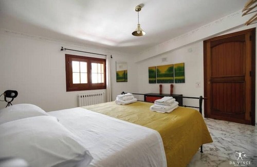 Palermo Apartment | Exclusive Apartment in Villa with Pool - A Corner of Paradise