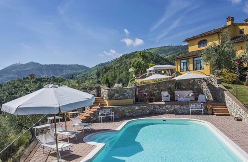 Casalguidi House | Villa 'Villa Solaria' mit privatem Pool by Interhome