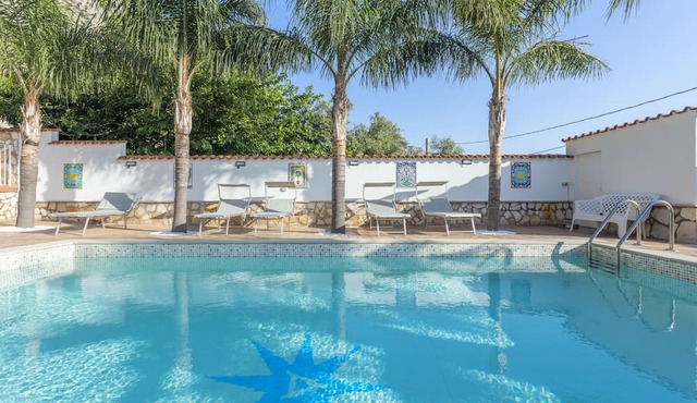 Holiday Home 'Villa Antonio' with Sea View, Wi-Fi and Air Conditioning