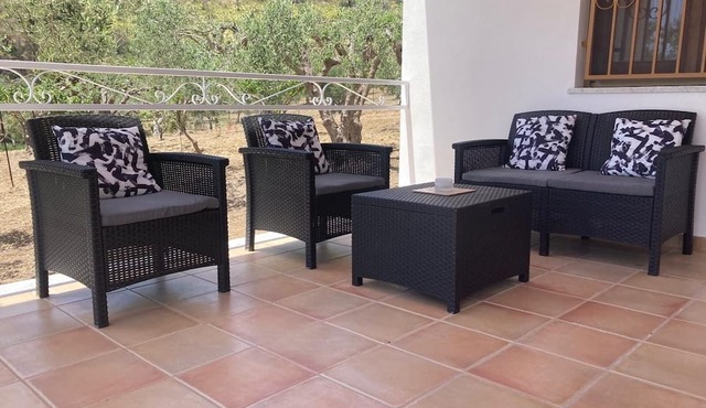 Villa Tranquilla - exclusive use completely newly renovated 2 bed Villa