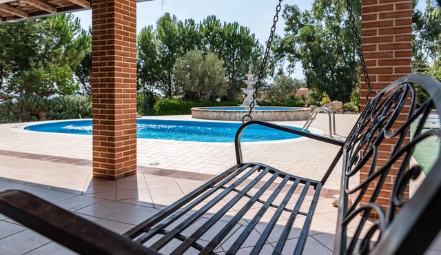 Bed and Breakfast "Agrigento Pool and Garden" with Private Pool, Shared Terrace & Wi-Fi